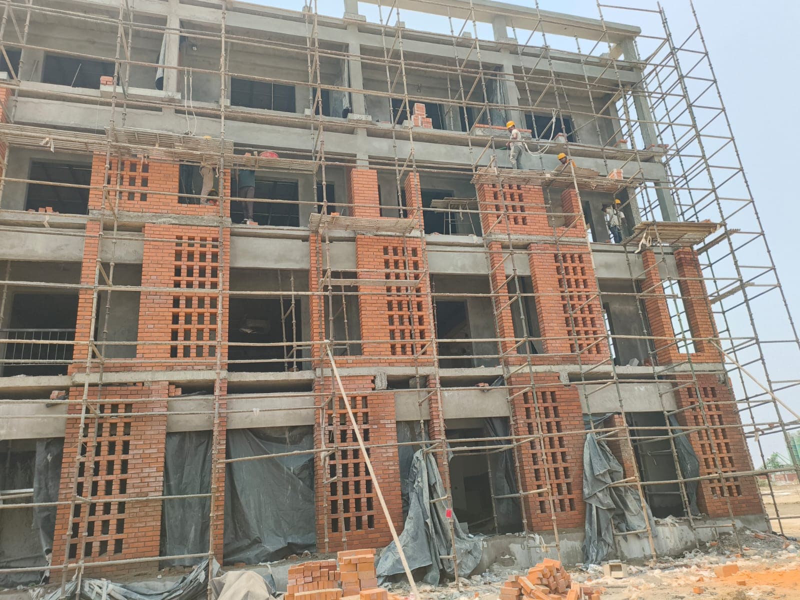 Four-Tier Vertical Brick Jali Screen Elevation